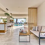 Sirocco Hotel