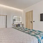 Sirocco Hotel
