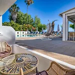 Sirocco Hotel
