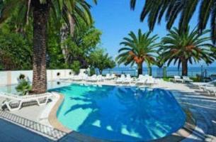 Sirocco Aparthotel 2*